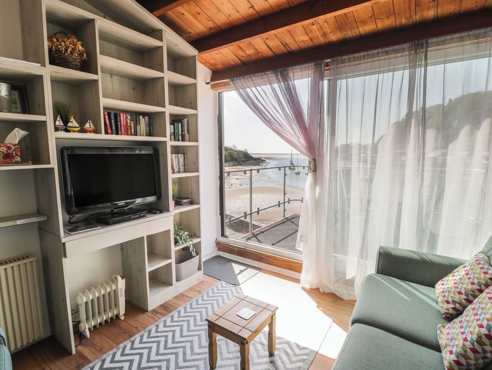 Cottage | Living area