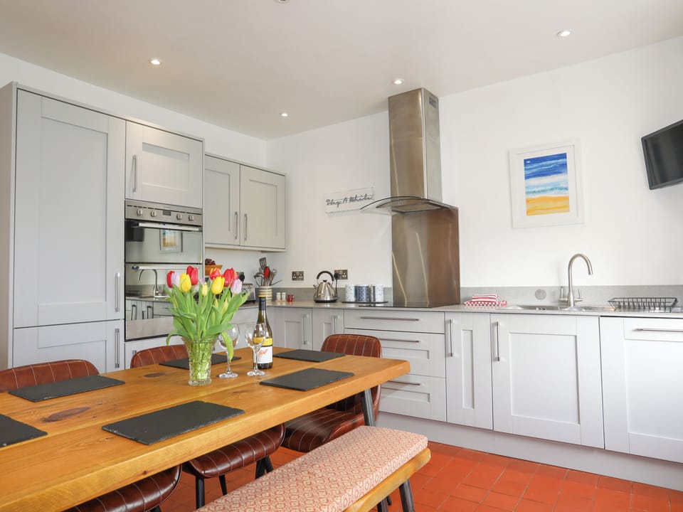 Fridge, dishwasher, electric kettle, toaster