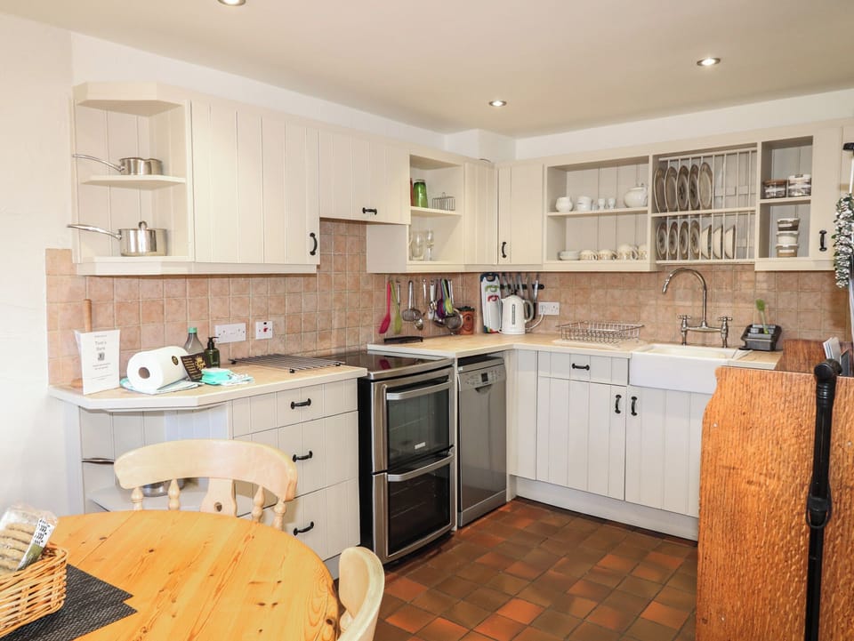 Fridge, dishwasher, electric kettle, toaster