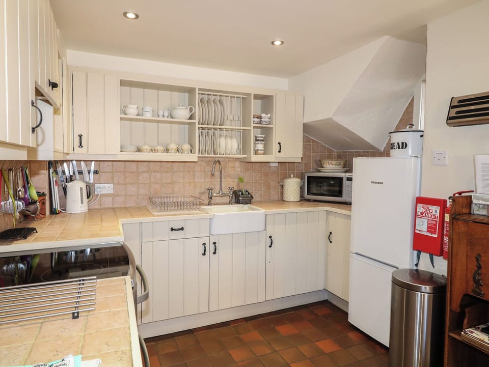 Fridge, dishwasher, electric kettle, toaster