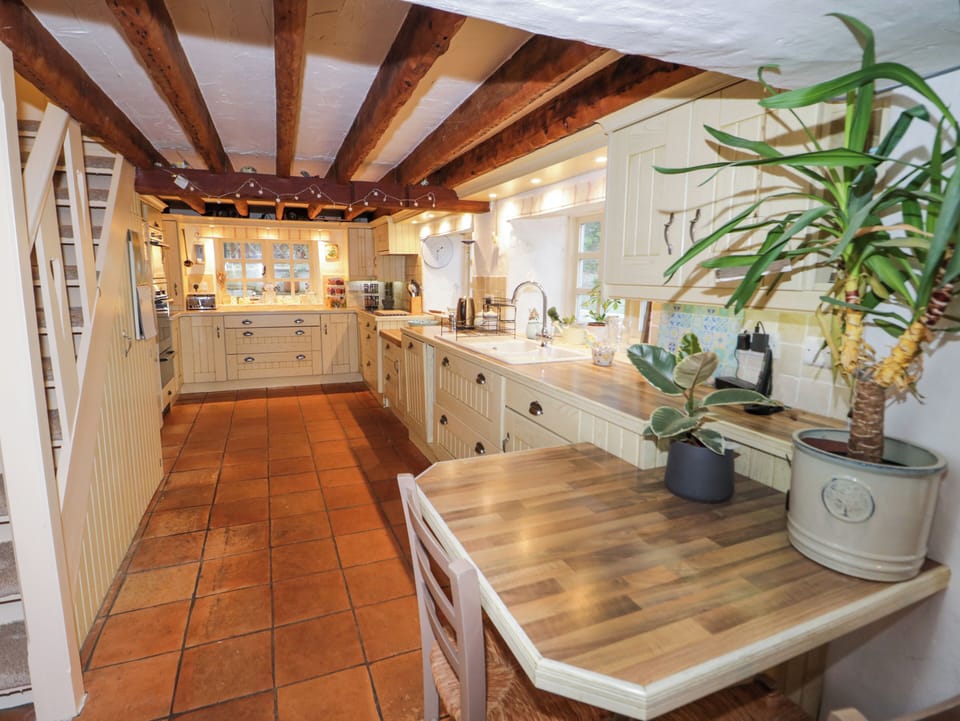 Fridge, dishwasher, electric kettle, toaster