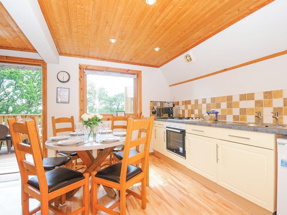 Dishwasher, cookware/dishes/utensils