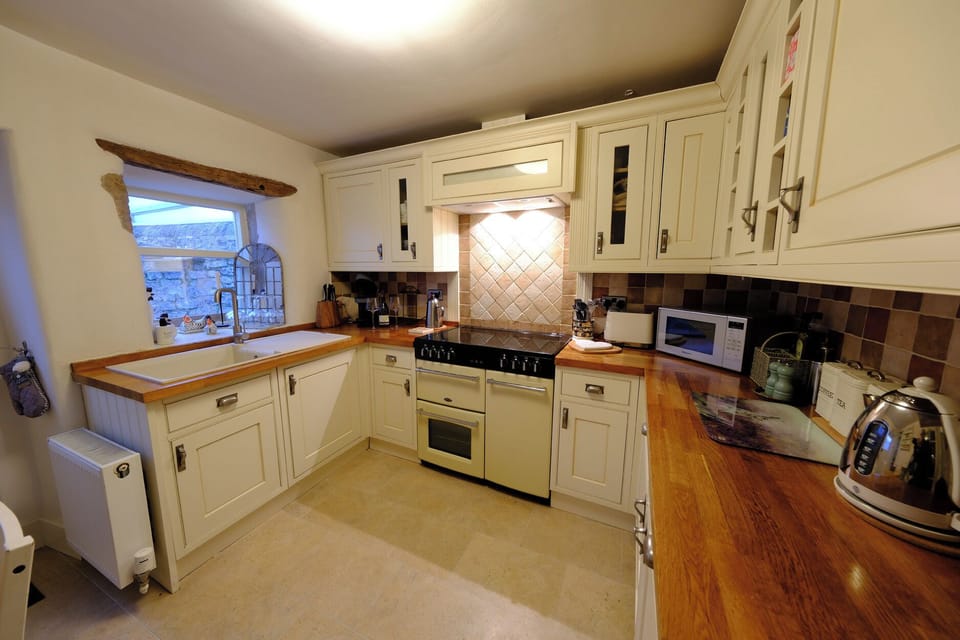 Cottage | Interior