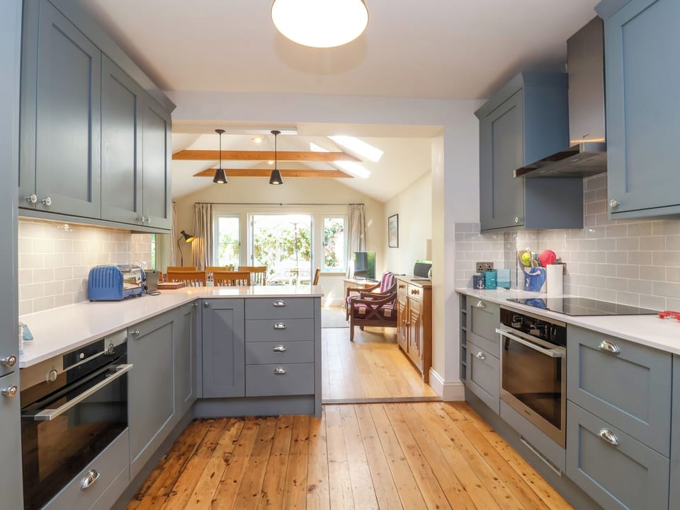 Fridge, dishwasher, electric kettle, toaster