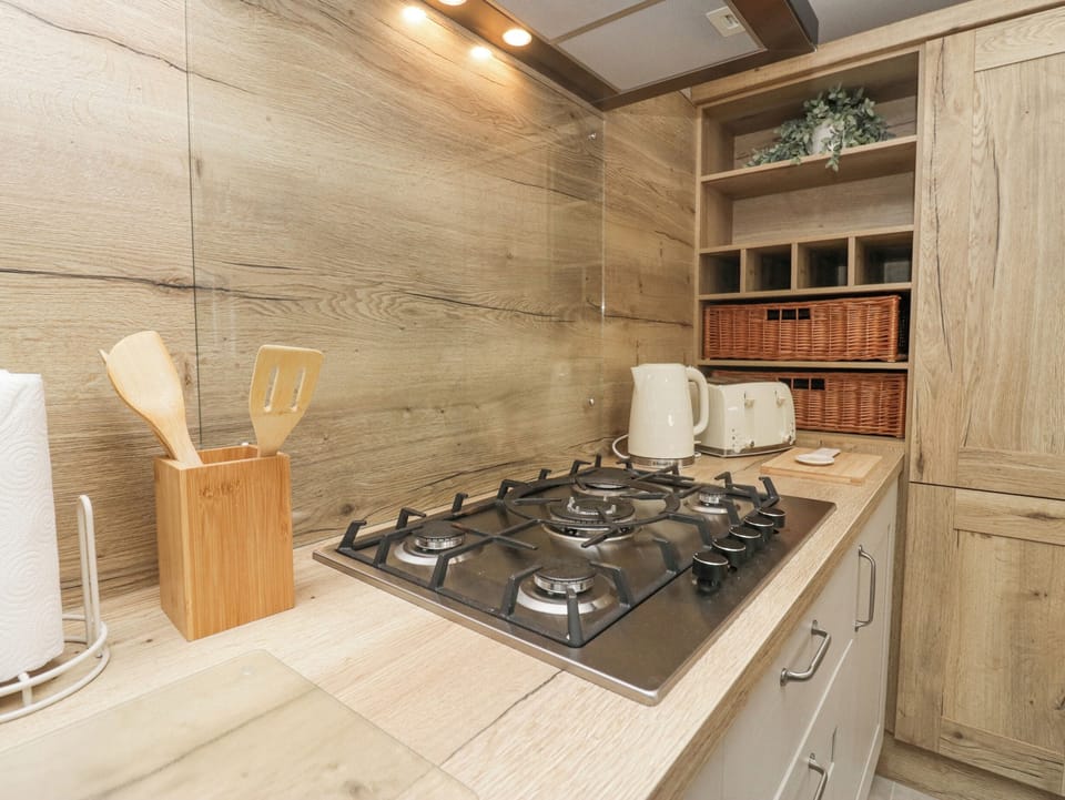 Fridge, dishwasher, electric kettle, toaster