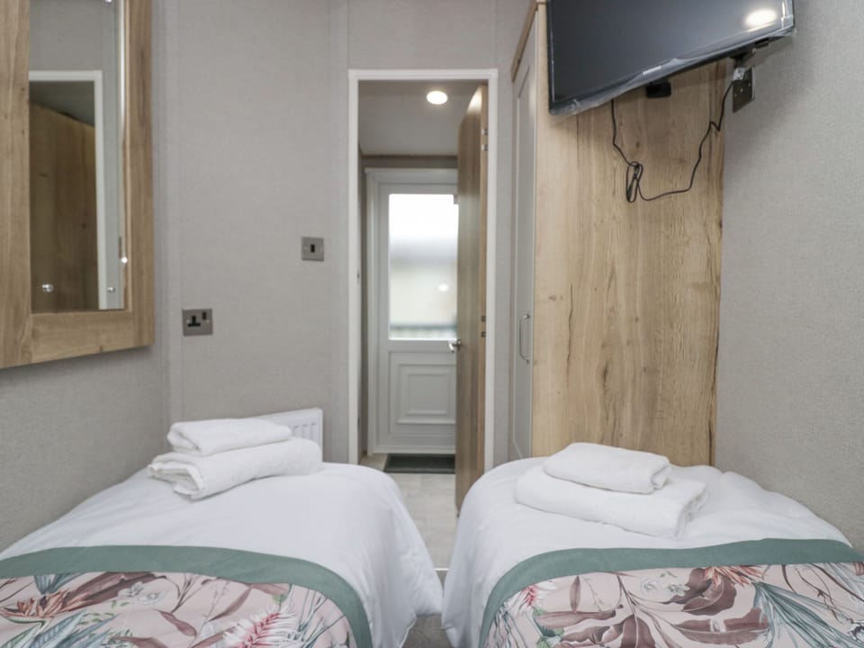 3 bedrooms, individually decorated, individually furnished, free WiFi