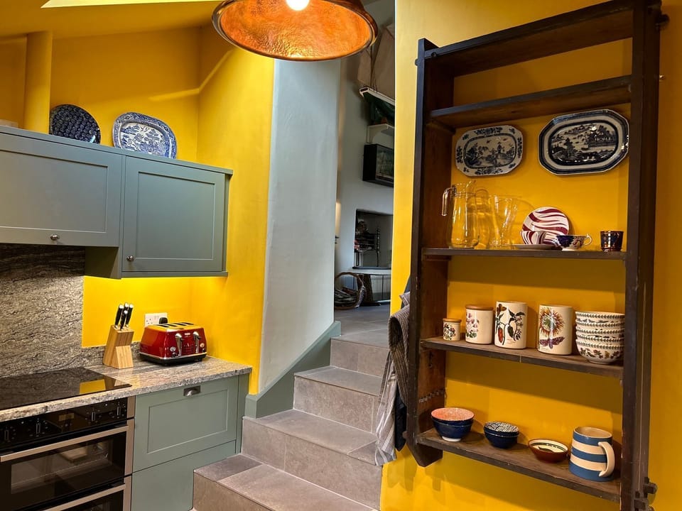 Fridge, dishwasher, electric kettle, toaster