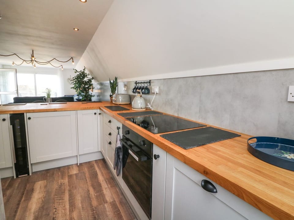 Fridge, dishwasher, electric kettle, toaster