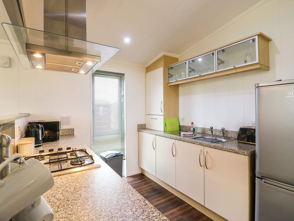 Fridge, dishwasher, electric kettle, toaster