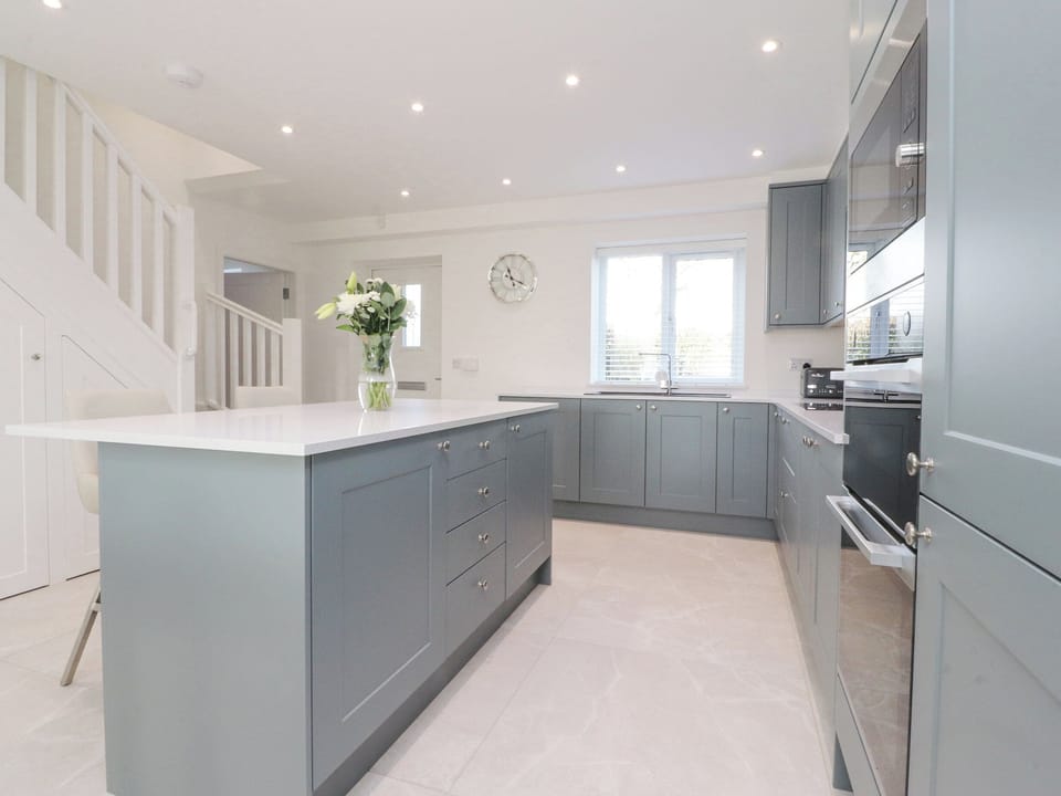 Fridge, dishwasher, electric kettle, toaster