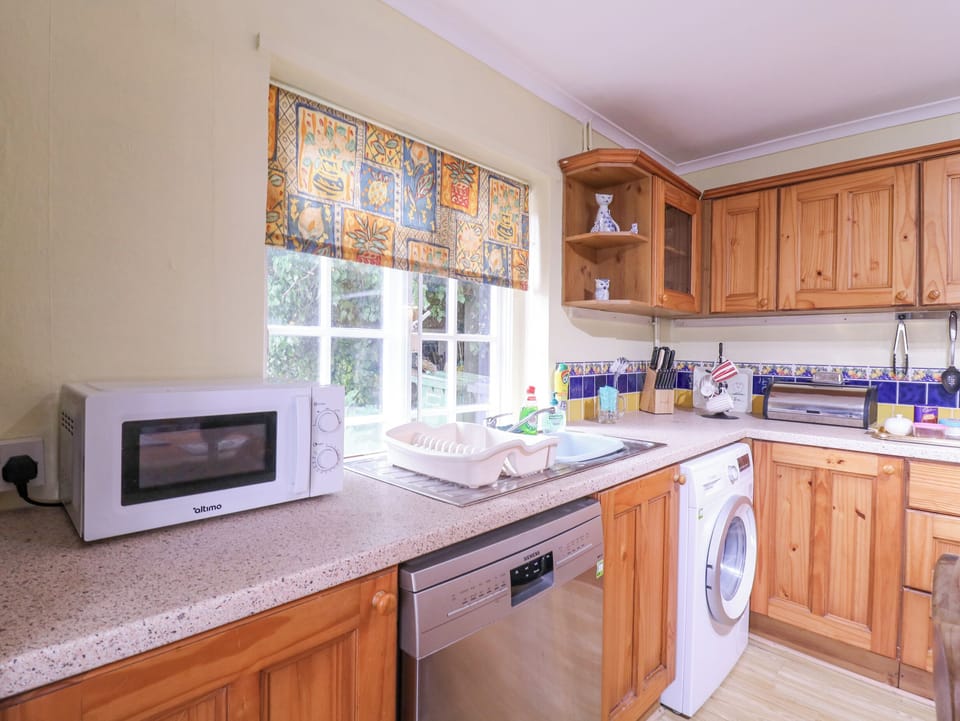 Fridge, dishwasher, electric kettle, toaster