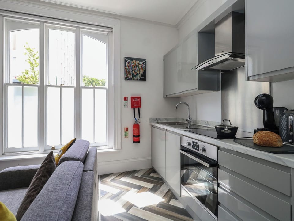Fridge, dishwasher, electric kettle, toaster
