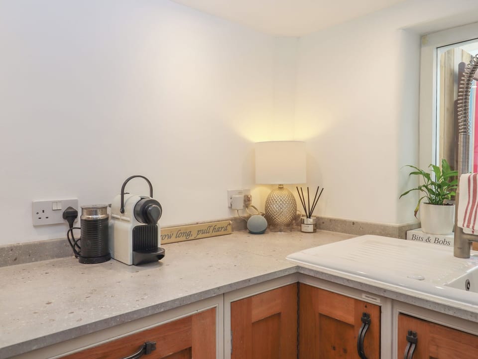 Fridge, microwave, dishwasher, toaster