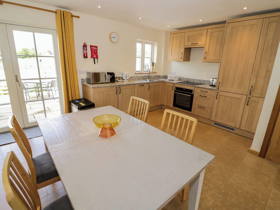 Fridge, dishwasher, electric kettle, toaster