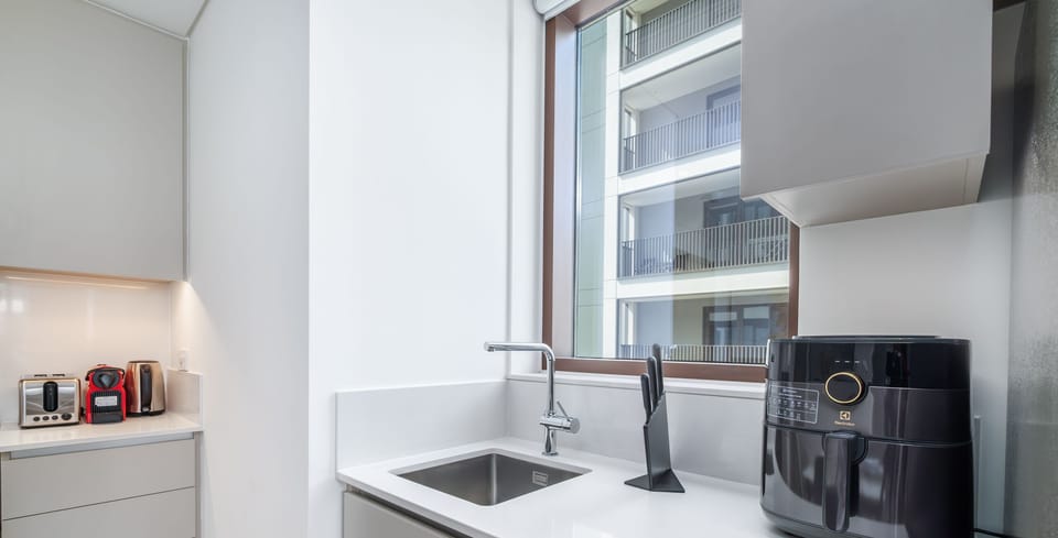Apartment, Pool View | Private kitchen | Electric kettle, toaster