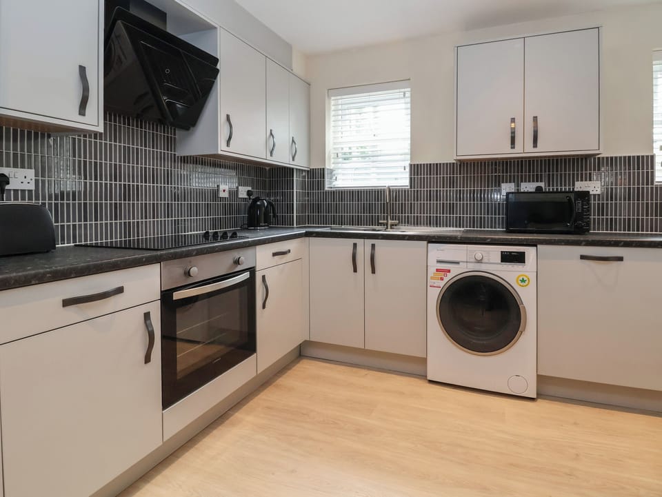 Fridge, dishwasher, electric kettle, toaster