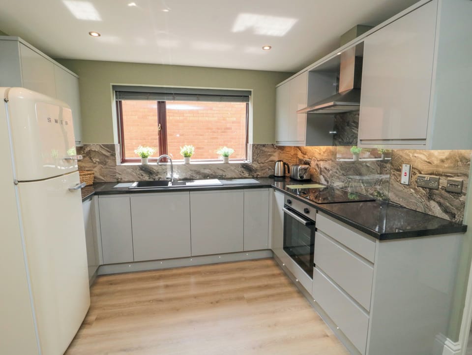 Fridge, dishwasher, electric kettle, toaster