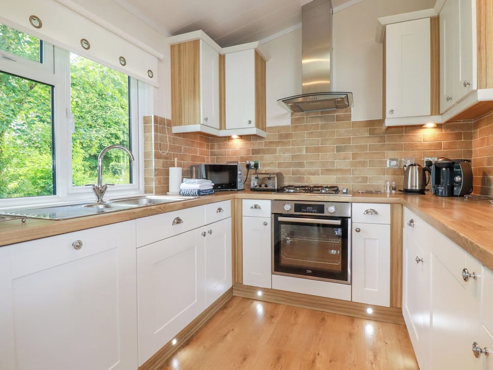 Fridge, dishwasher, electric kettle, toaster