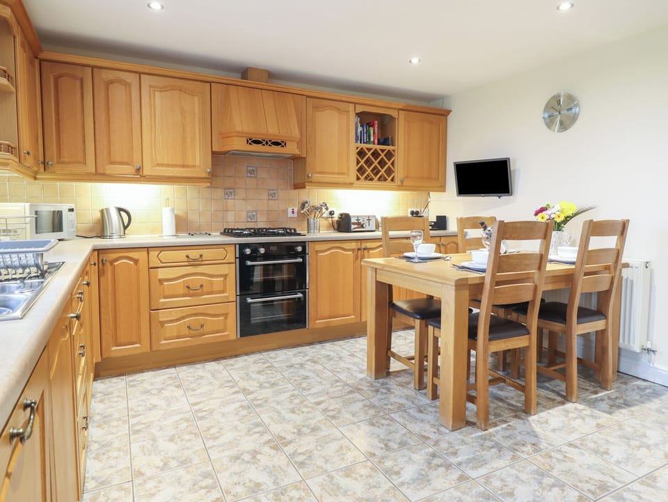Fridge, dishwasher, electric kettle, toaster