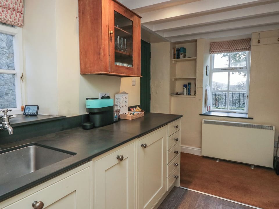 Fridge, dishwasher, electric kettle, toaster