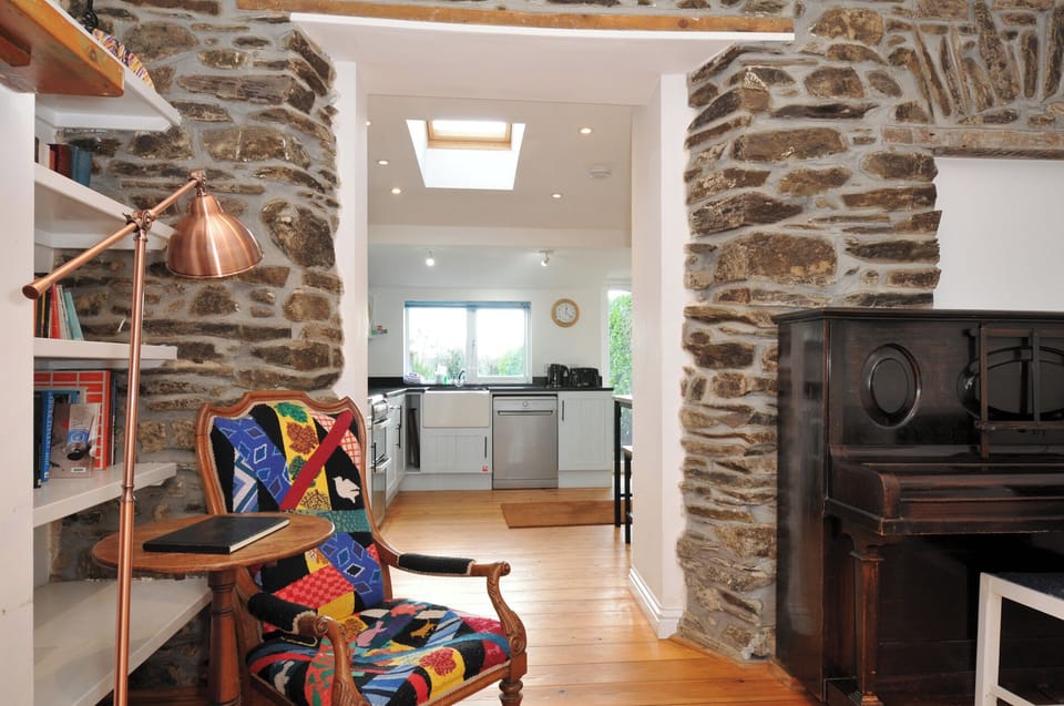 Cottage | Interior