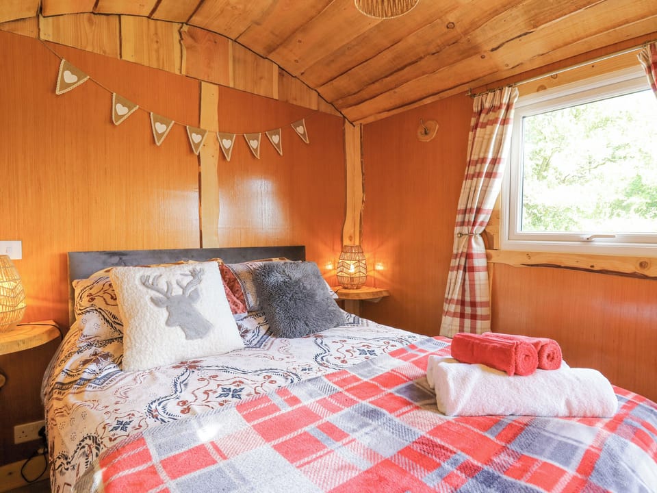 1 bedroom, individually decorated, individually furnished, free WiFi