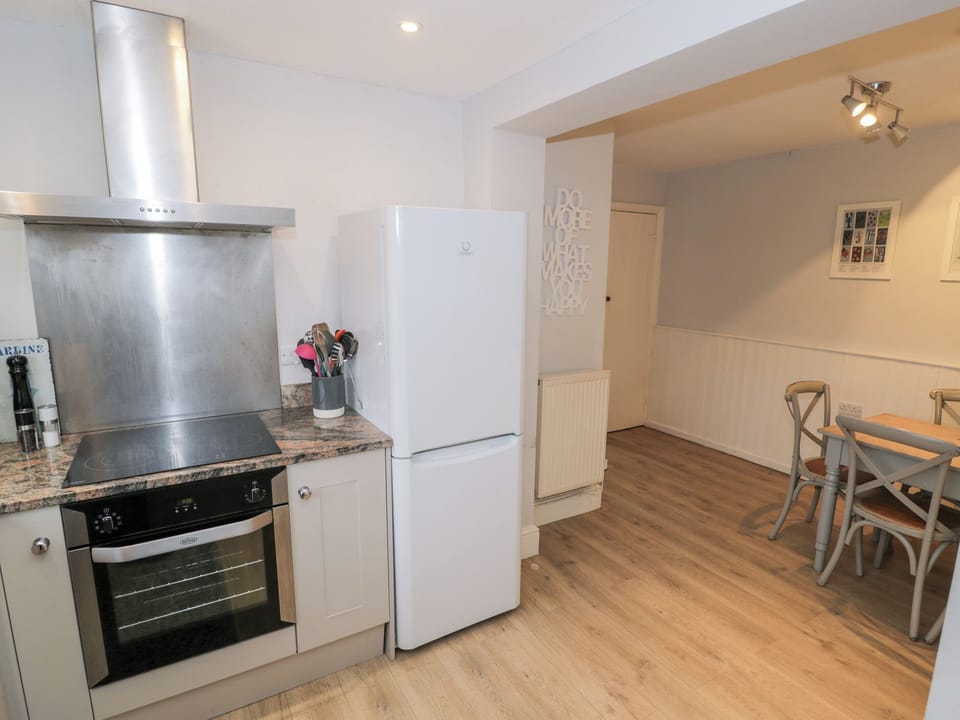 Fridge, dishwasher, electric kettle, toaster