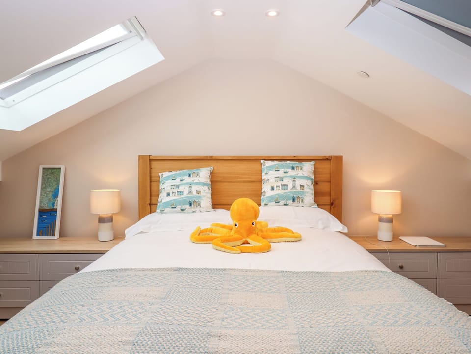 2 Sea Otter House Cottage in Teignmouth
