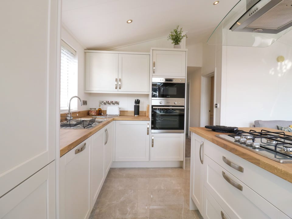 Fridge, dishwasher, electric kettle, toaster