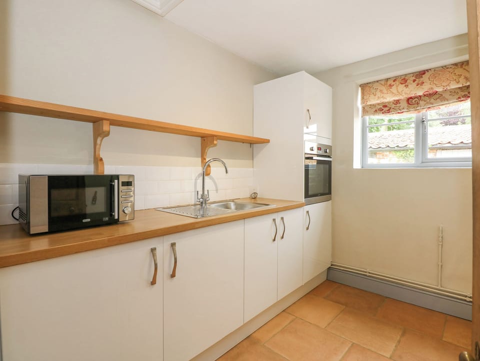 Fridge, dishwasher, electric kettle, toaster