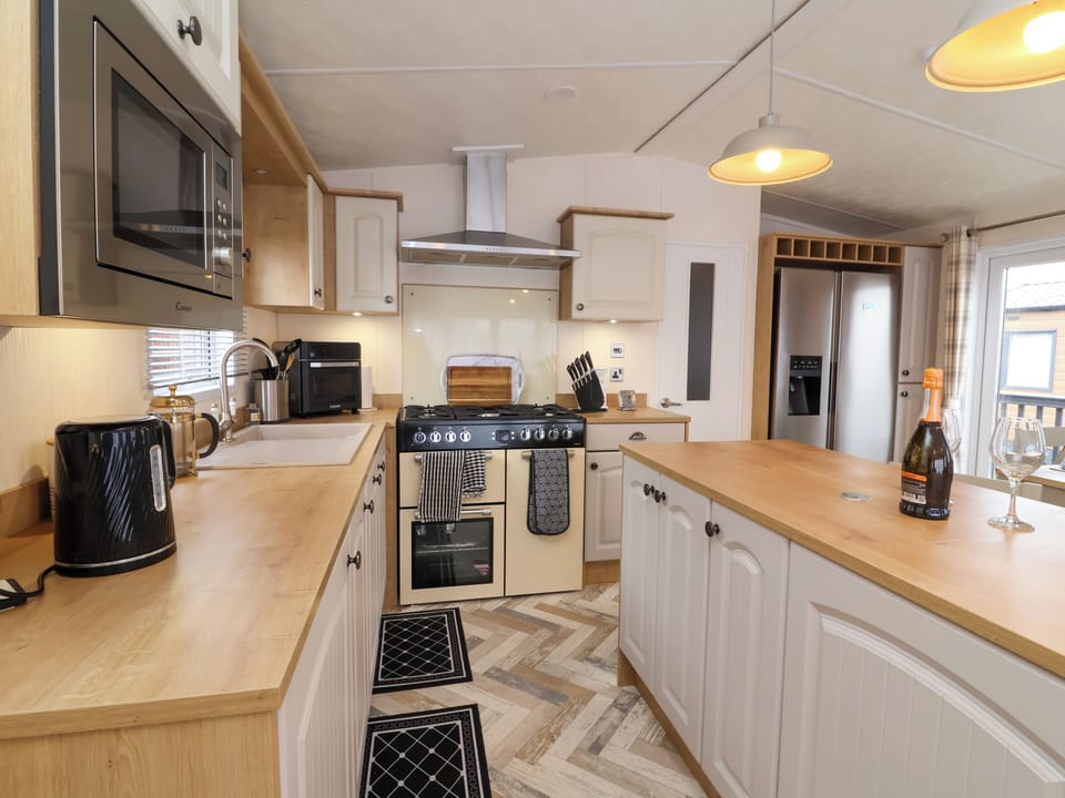 Fridge, microwave, dishwasher, toaster