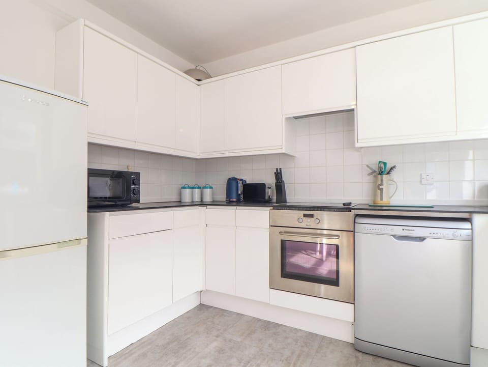 Fridge, dishwasher, electric kettle, toaster