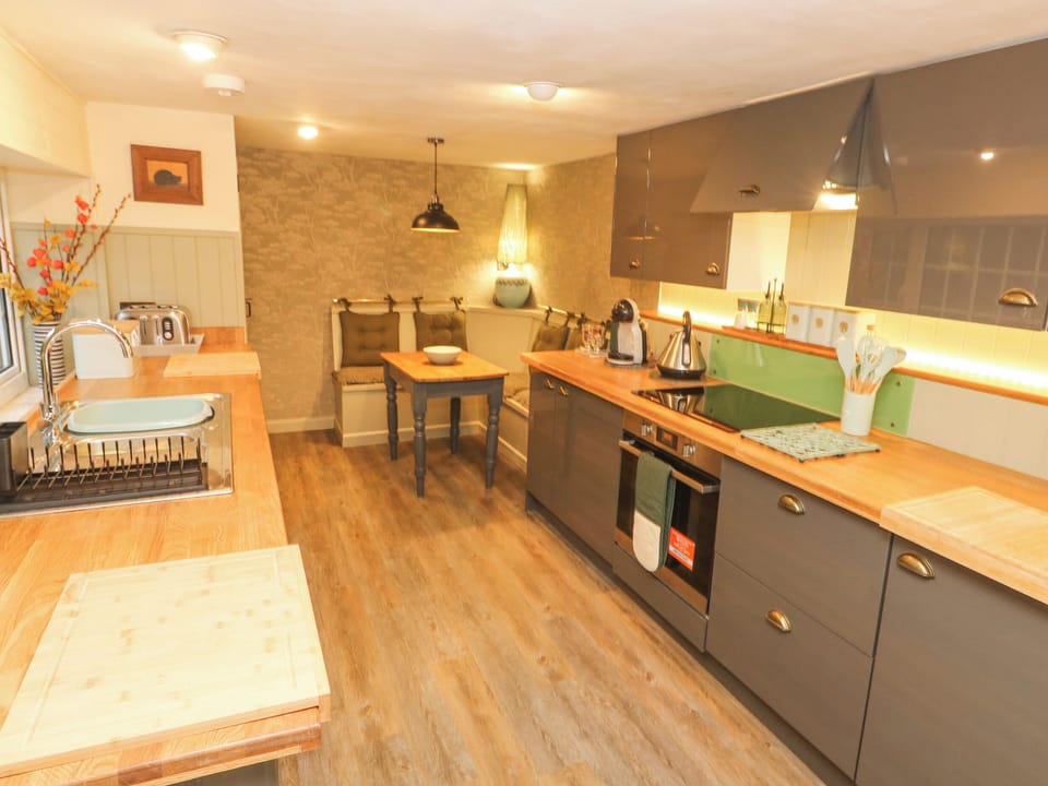 Fridge, dishwasher, electric kettle, toaster