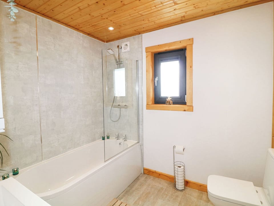 Alpaca Lodge Cottage in South Kesteven District