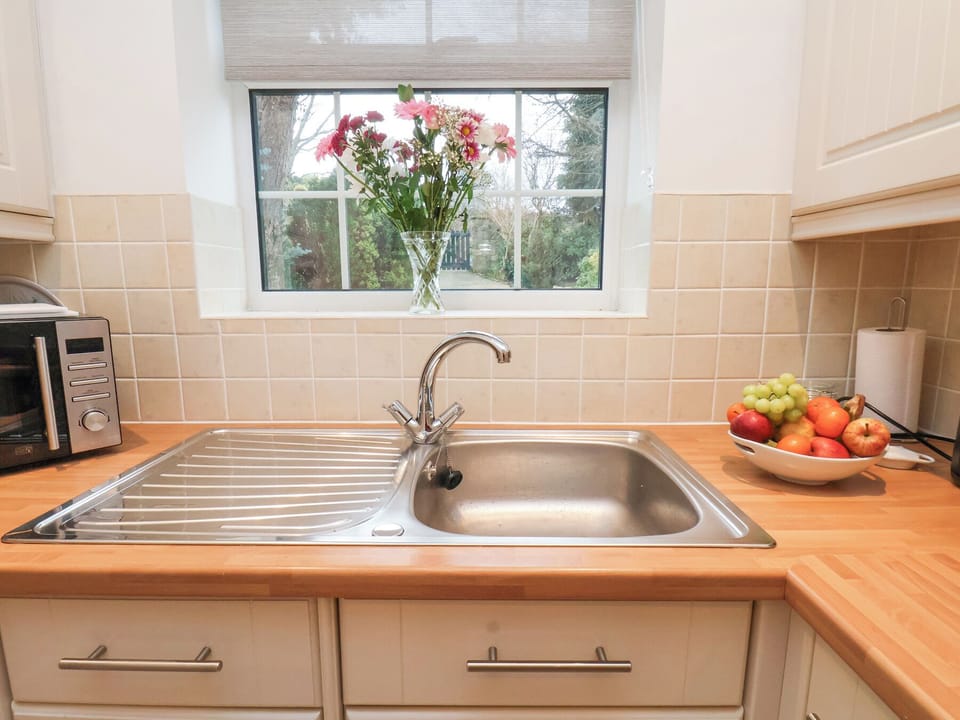 Fridge, microwave, cookware/dishes/utensils