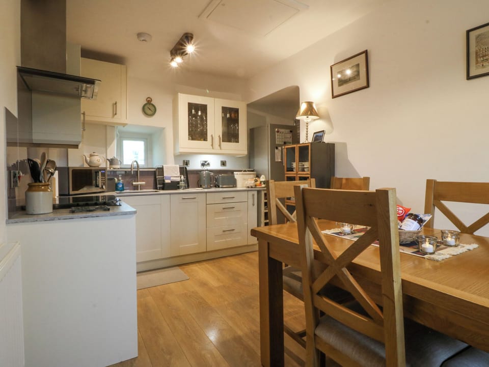 Fridge, dishwasher, electric kettle, toaster