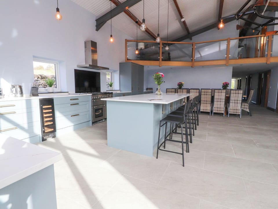 Fridge, dishwasher, electric kettle, toaster