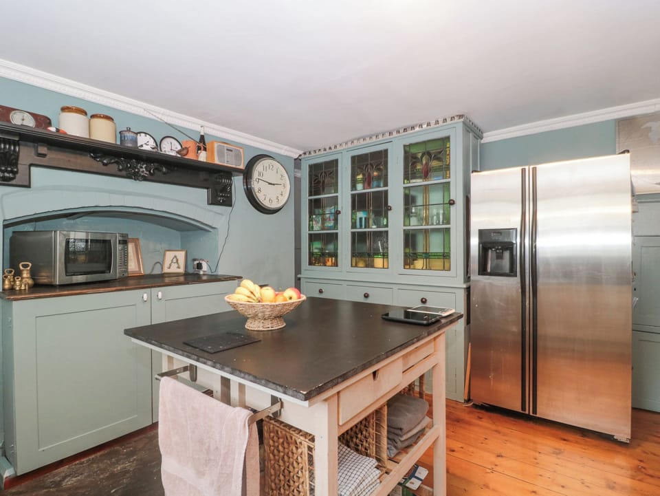 Fridge, dishwasher, electric kettle, toaster