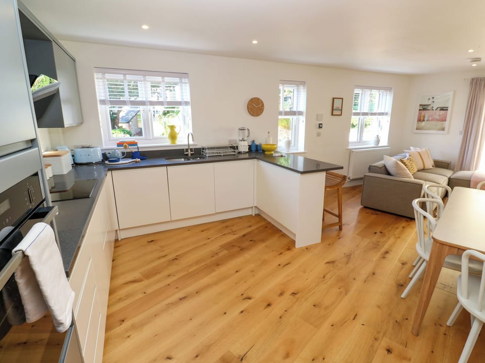 Fridge, dishwasher, electric kettle, toaster