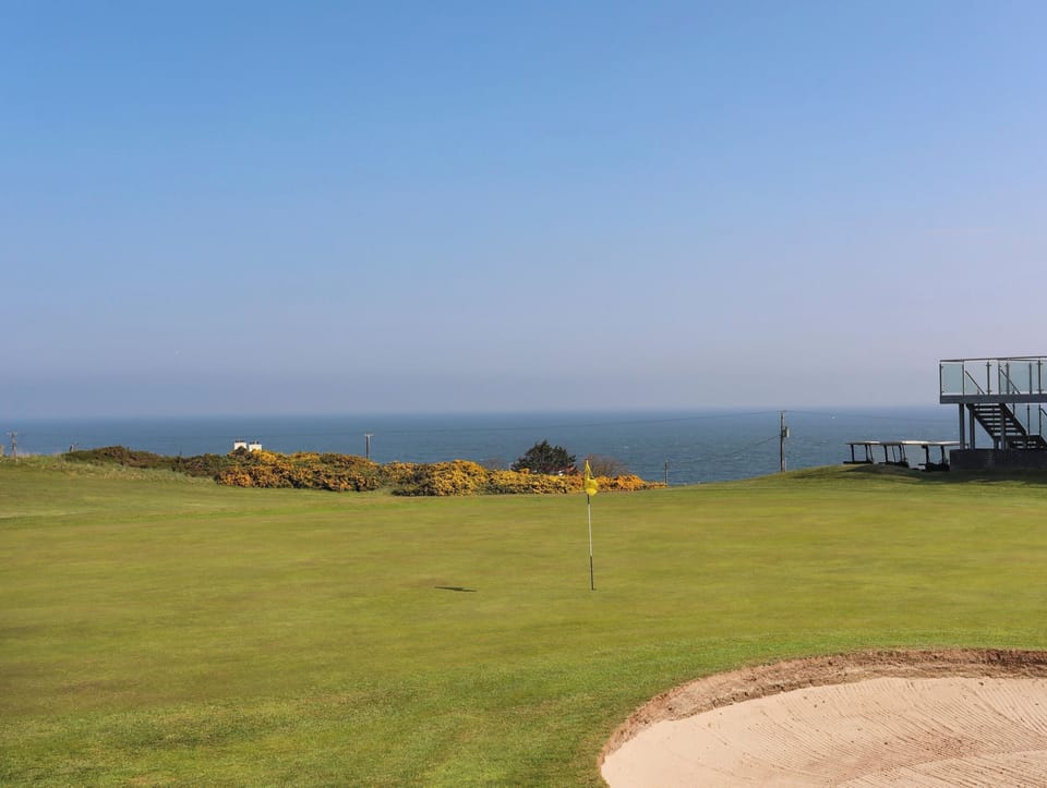 Cottage | Golf