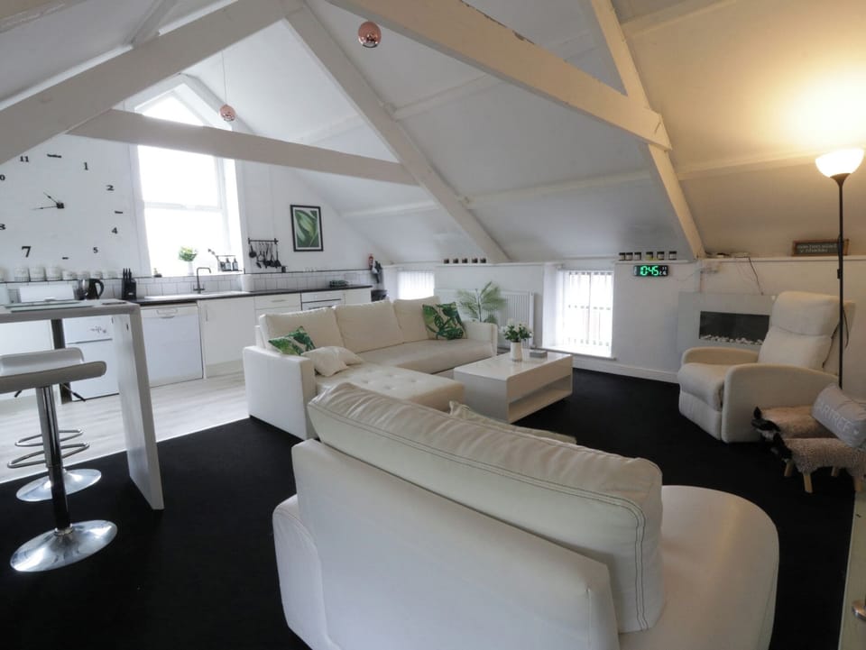 Cottage | Living area