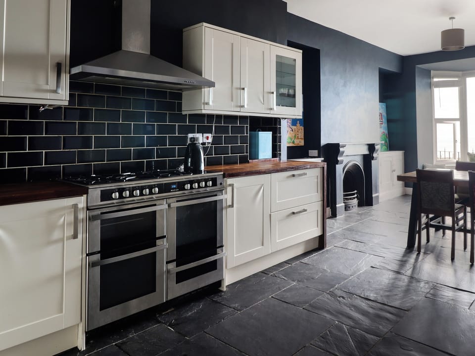 Fridge, dishwasher, electric kettle, toaster