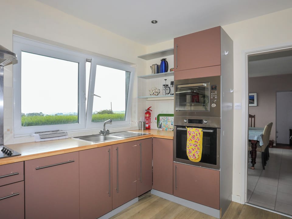 Fridge, dishwasher, electric kettle, toaster