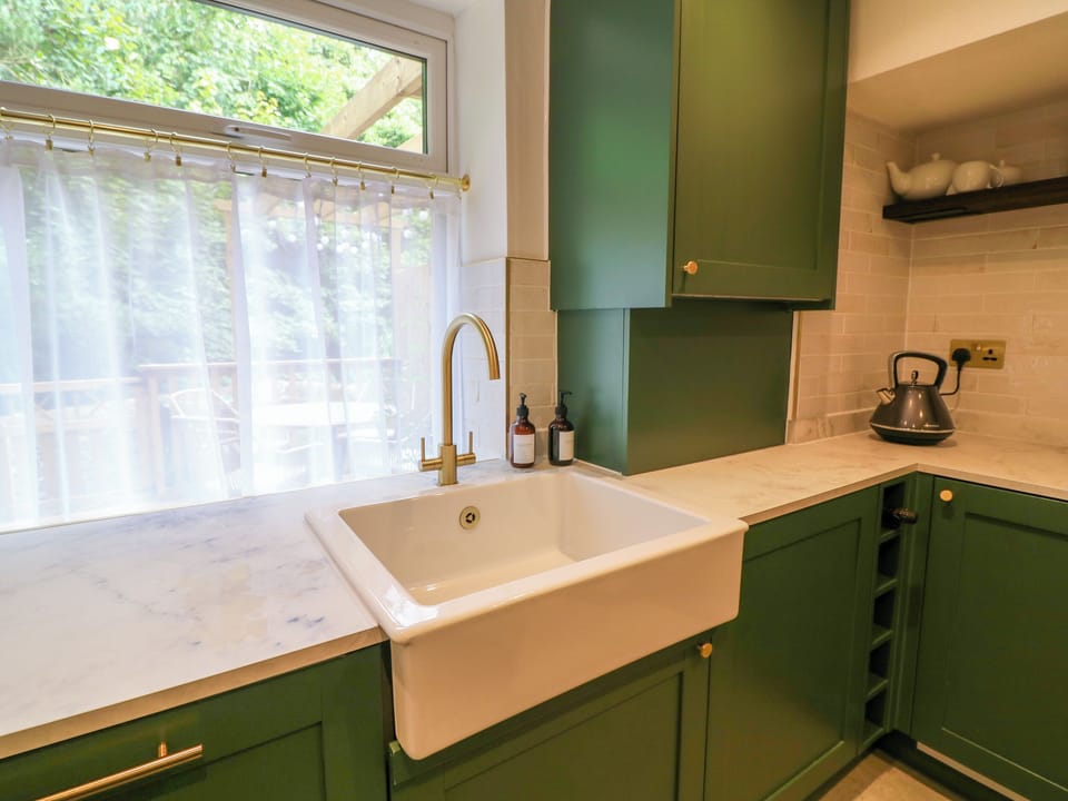 Fridge, dishwasher, electric kettle, toaster