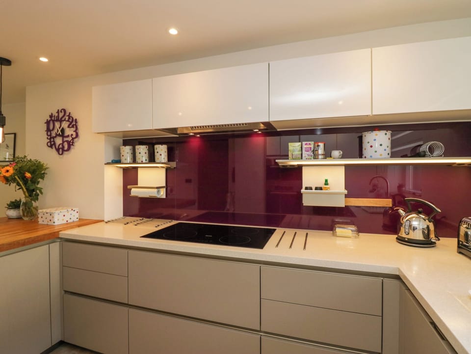 Fridge, dishwasher, electric kettle, toaster