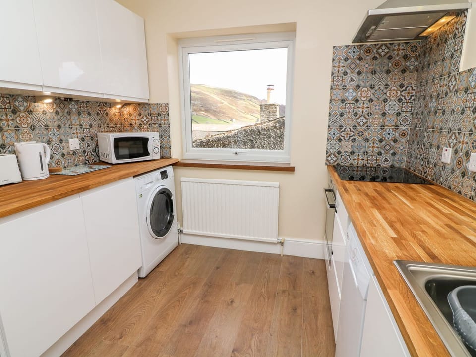 Fridge, dishwasher, electric kettle, toaster
