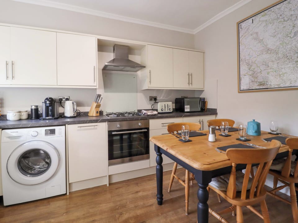 Fridge, dishwasher, electric kettle, toaster