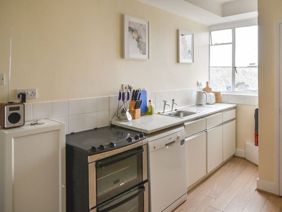 Fridge, dishwasher, electric kettle, toaster