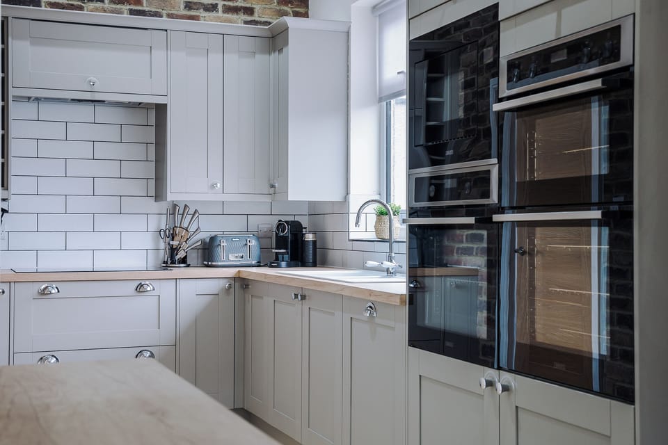 Fridge, dishwasher, electric kettle, toaster