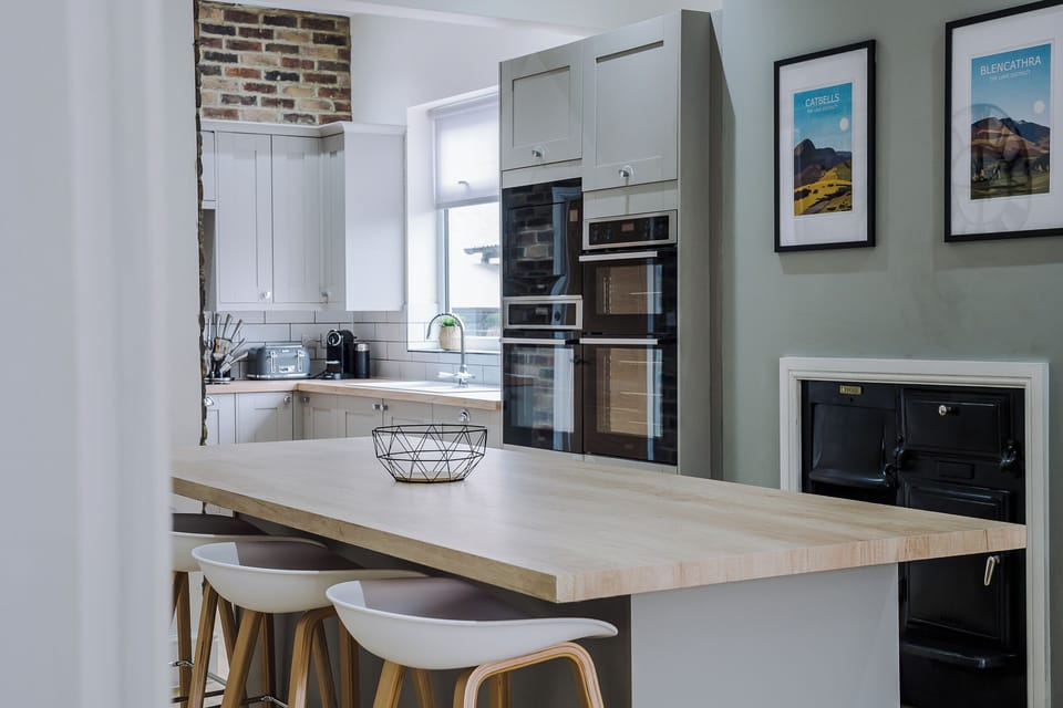 Fridge, dishwasher, electric kettle, toaster